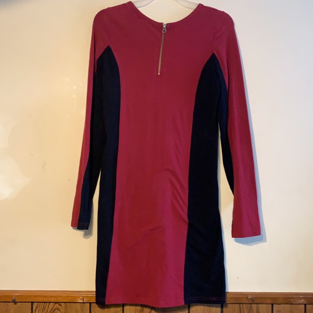 Thread 4 Thought Dress - Picture 2 of 8